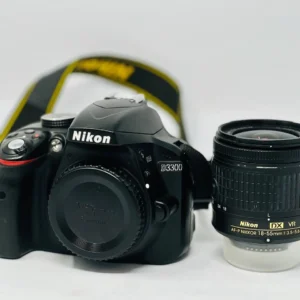 Camera body (d3300) with Lens 18-55