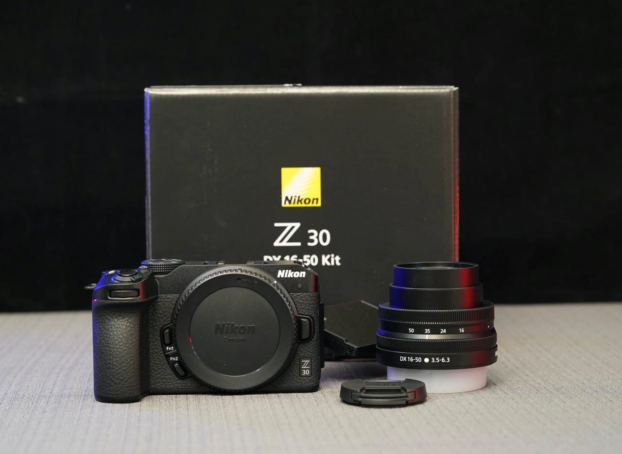 Camera Nikon (Z30) with Lens 16-50