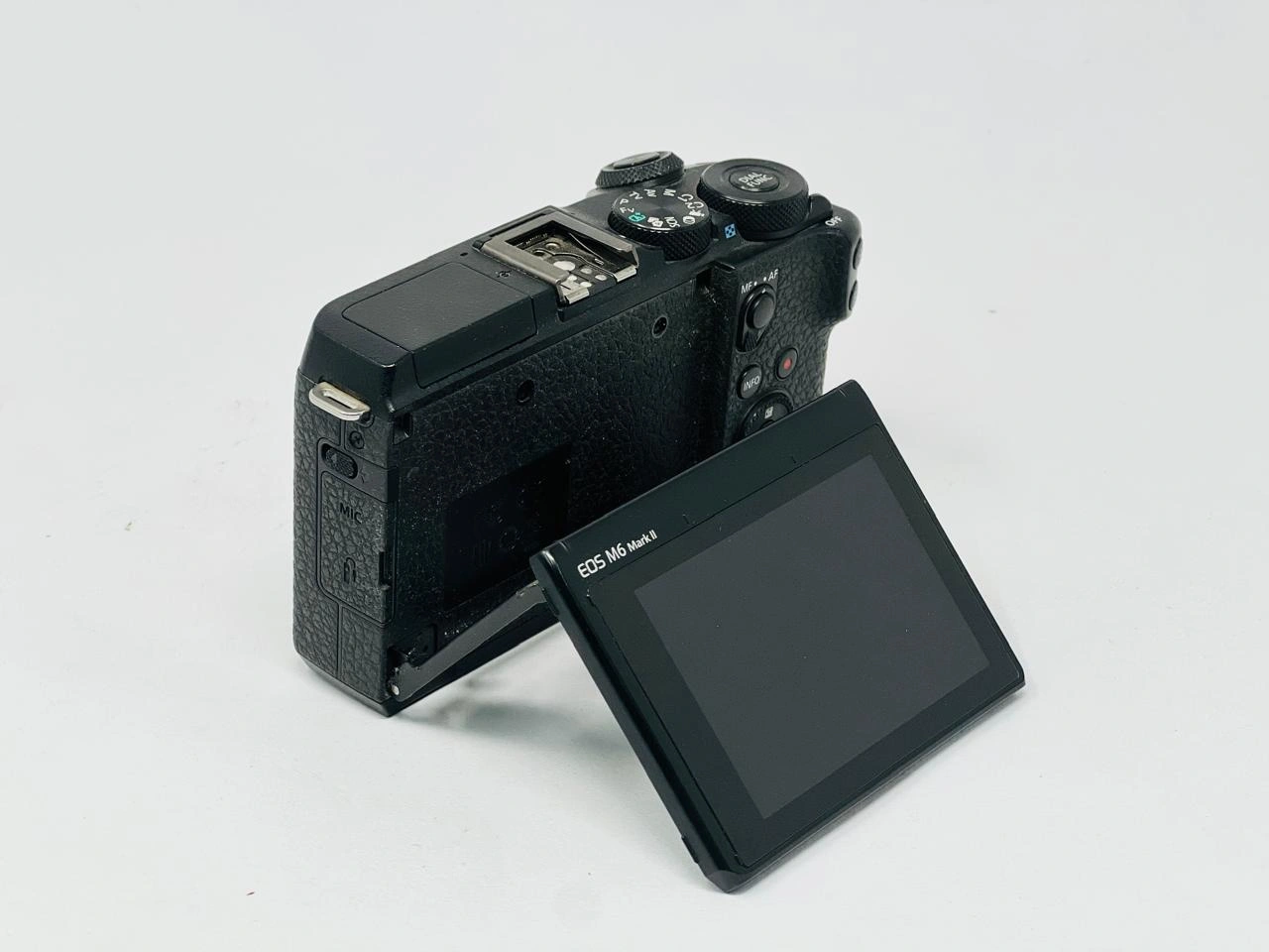 Camera body (M6-M2) (32.5MP) with Lens 18-55 - Image 2
