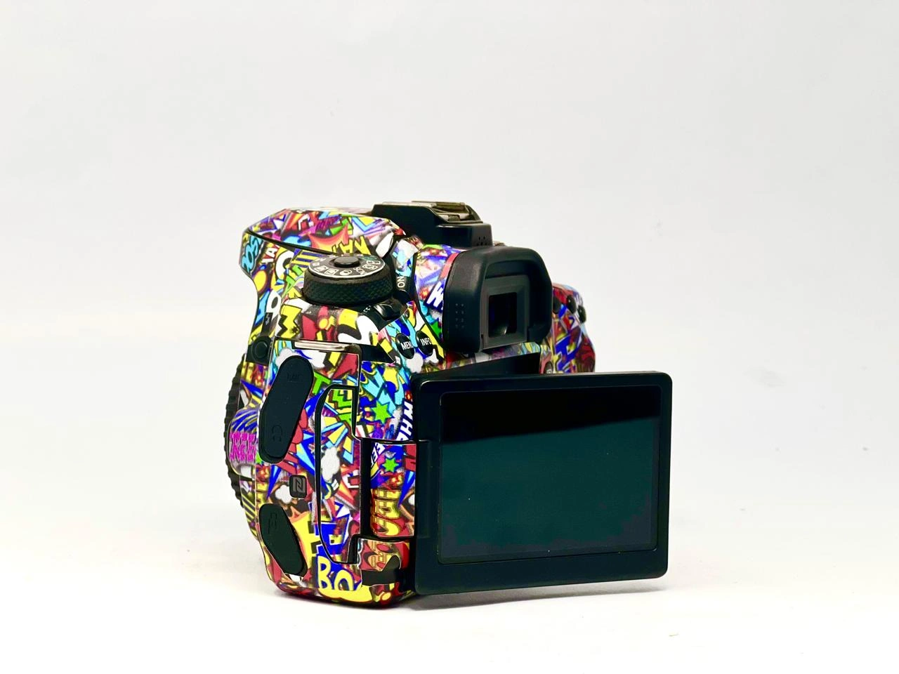 Camera body Canon 80D with Lens 18-135 - Image 3