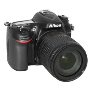 Camera Nikon D7100 with Lens 18-105
